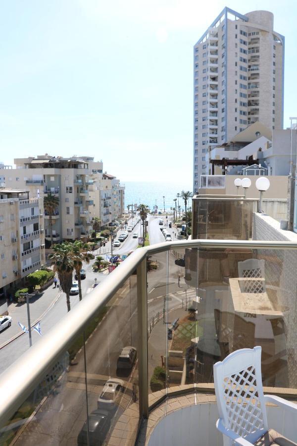 Beutifull View Of Batyam Apartment Bat Yam Exterior photo