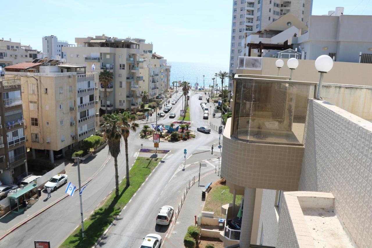 Beutifull View Of Batyam Apartment Bat Yam Exterior photo